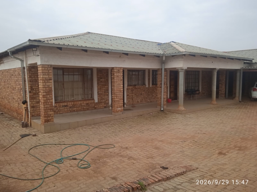 10 Bedroom Property for Sale in Ellaton North West